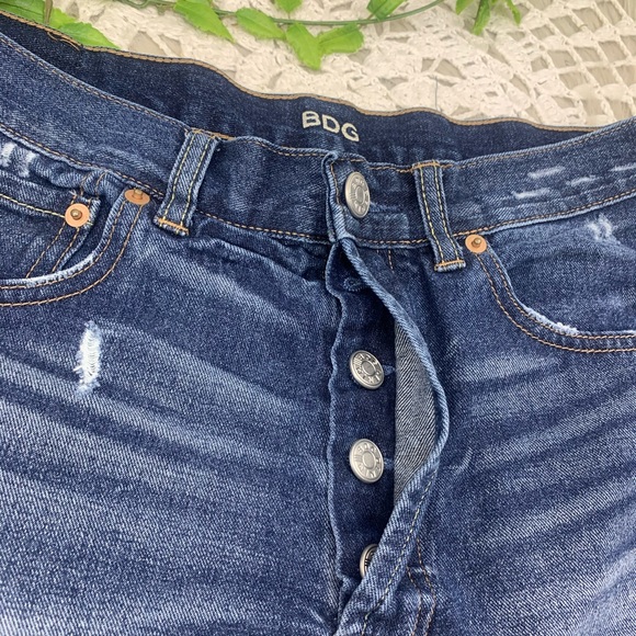 Urban Outfitters BDG Button Fly Distressed Shorts - Picture 6 of 11